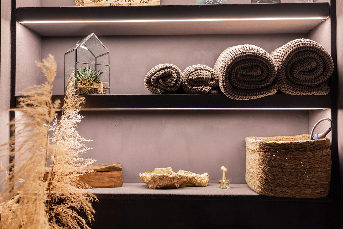 Rolled towels and natural textures